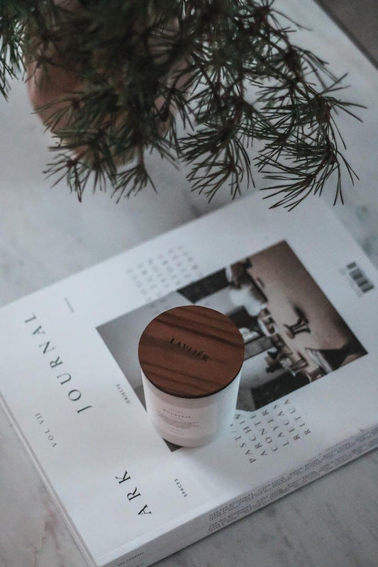 Lavliér - Woodness Tuoksukynttilä 150 g