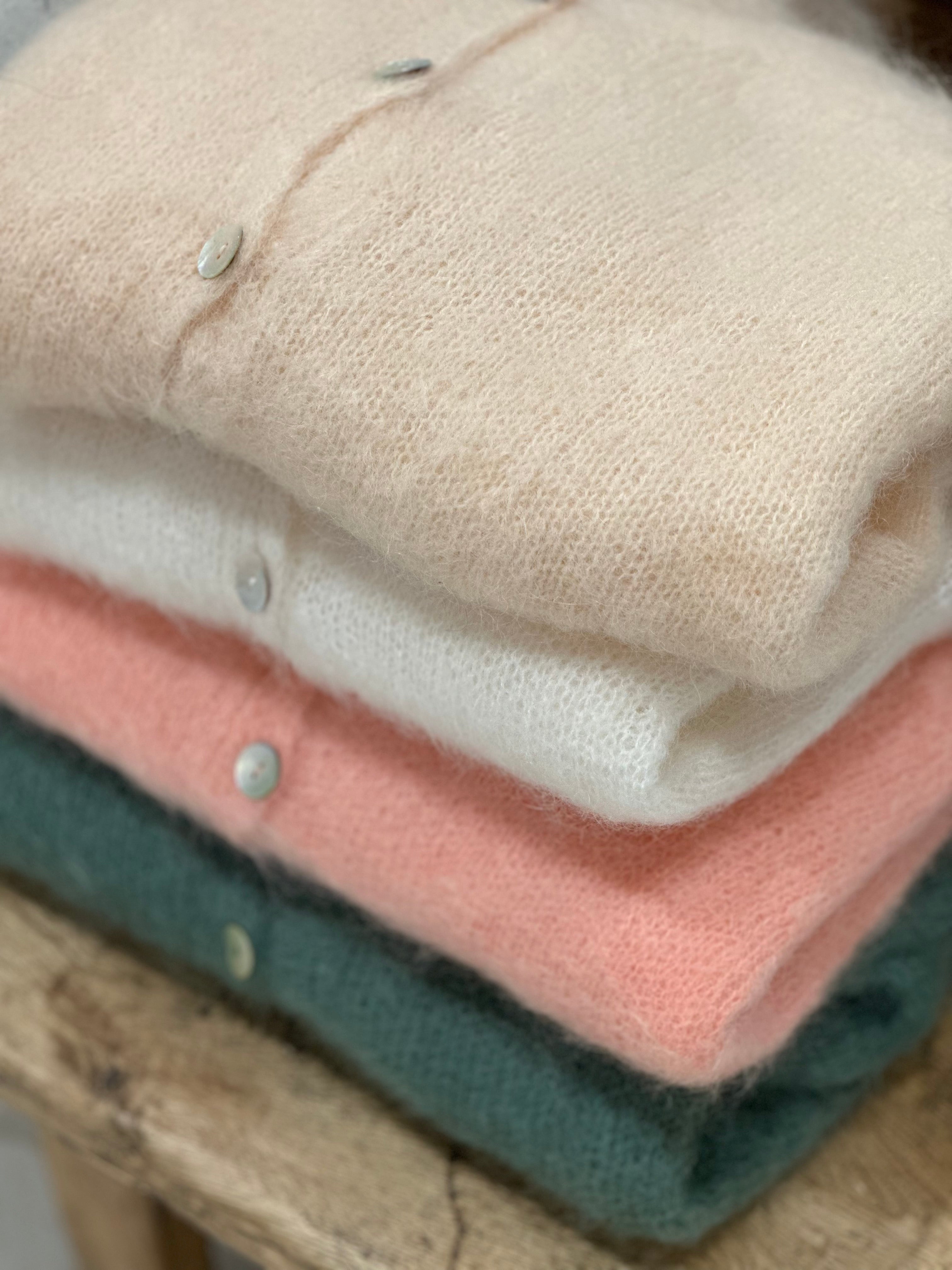 Cornelia mohair neuletakit