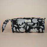 Kosmetiikkapussi S, Floral Black