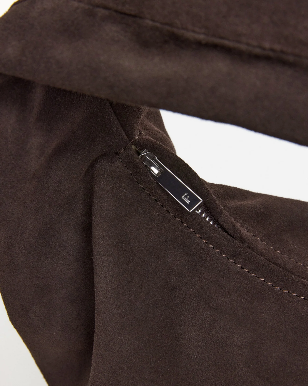 Flattered - Alva shoulder bag, suede chocolade