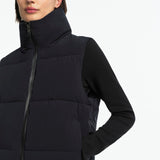Toppaliivi, Black