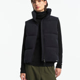 Toppaliivi, Black
